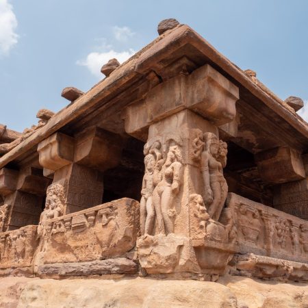 India, Karnataka, Aihole – Ghatikalaya Temple (00:01:07) India, Karnataka, Aihole - Ghatikalaya Temple (00:01:07)