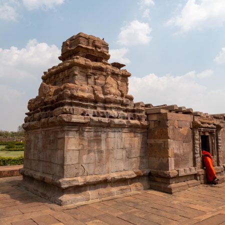 India, Karnataka, Aihole – Temple (00:01:41) India, Karnataka, Aihole - Temple (00:01:41)