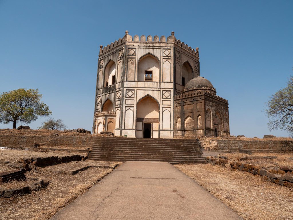 India, Karnataka, Bidar – Mausoleum of Chaukhandi of Hazrat Khalil Ullah (00:03:46) India, Karnataka, Bidar – Mausoleum of Chaukhandi of Hazrat Khalil Ullah (00:03:46) High-Quality Images & Videos The MCA Collection