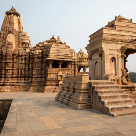 India, Madhya Pradesh - Khajuraho - Jagadambi Temple (00:07:28)