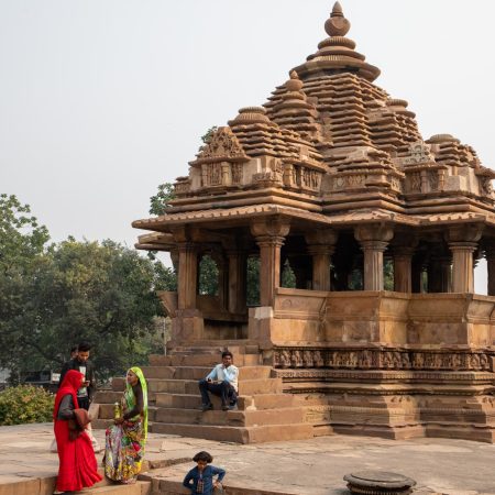 India, Madhya Pradesh - Khajuraho - Lakshmana Temple (00:09:28)