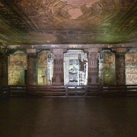 India, Maharashtra, Ajanta Caves - Cave 17