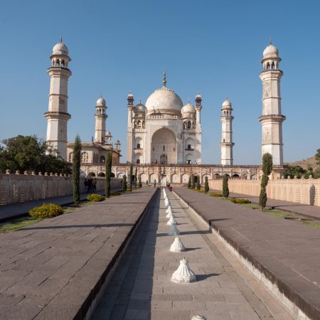 India, Maharashtra - Aurangabad - Tomb of the Lady (Bibi Ka Maqbara) (00:09:09)