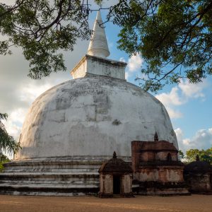 Sri Lanka, Polonnaruwa – Kiri Vehera Stupa High-Quality Images & Videos The MCA Collection
