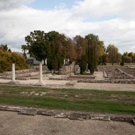 Hungary, Budaphest, Aquincum - Macellum (00:01:58)