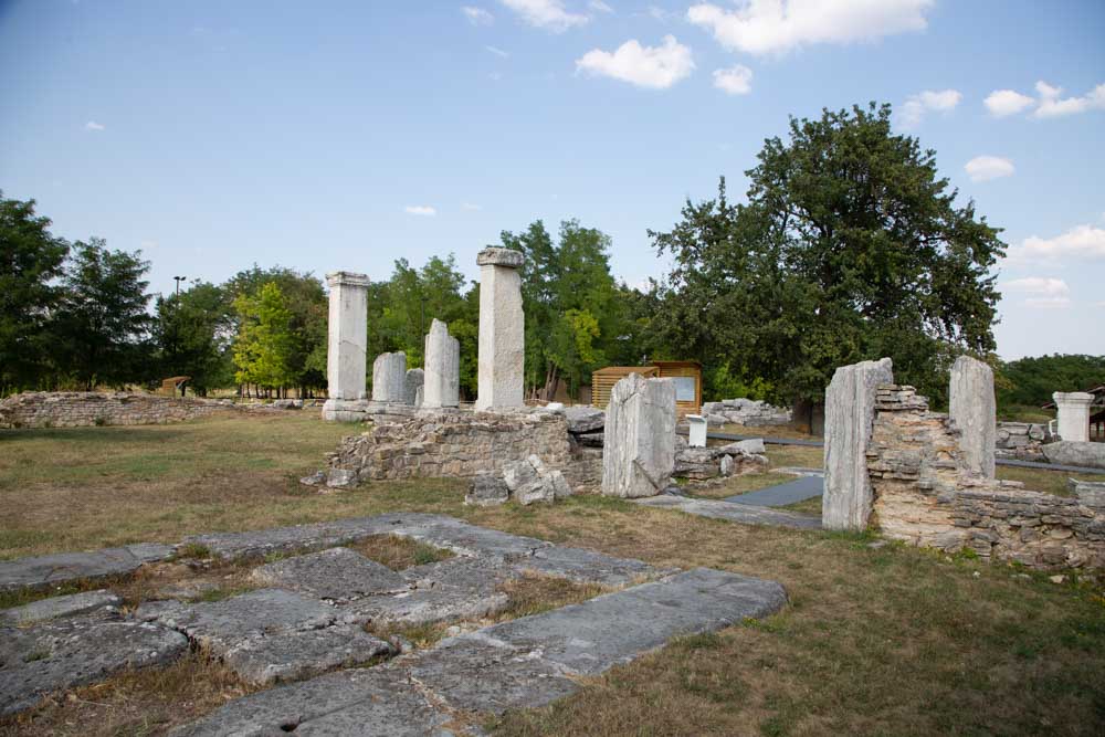 Bulgaria, Nicopolis ad Istrum – Propylaeum (00:00:15) High-Quality Images & Videos The MCA Collection