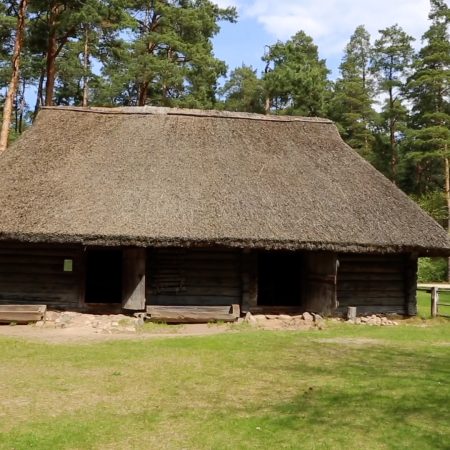 Latvia, Grotkaltini, Traditional Cattle Shead, 1850 (00:00:58) Latvia, Grotkaltini, Traditional Cattle Shead, 1850 (00:00:58)