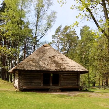 Latvia, Jaunkarbas, Traditional Granary, 1790 (00:00:51) Latvia, Jaunkarbas, Traditional Granary, 1790 (00:00:51)