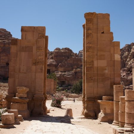 Jordan, Petra – Hadrian’s Gate (00:00:46) Jordan, Petra - Hadrian's Gate (00:00:46)