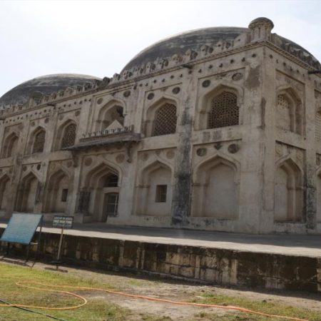 India, Karnataka, Gulbarga(Kalaburagi) – Mausoleum of Firoz Shah India, Karnataka, Gulbarga(Kalaburagi) - Mausoleum of Firoz Shah