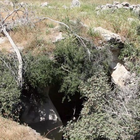 Israel, Adullam – Khirbet Borgin – Hiding Shelters Israel, Adullam - Khirbet Borgin - Hiding Shelters