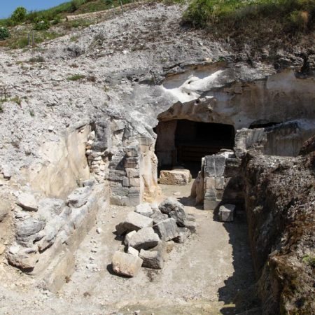 Israel, Beit Shea’rim Necropolis – Cave of the Head of the Hell Israel, Beit Shea'rim Necropolis - Cave of the Head of the Hell