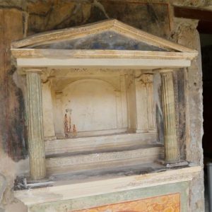 Italy, Pompeii, House of the Gilded Cupids, room with a coloured Tabernacle High-Quality Images & Videos The MCA Collection