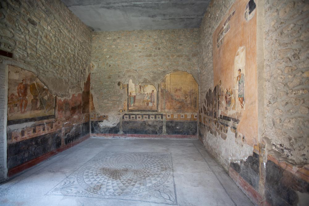 Italy, Pompeii, House of the Gilded Cupids, room with frescoes High-Quality Images & Videos The MCA Collection
