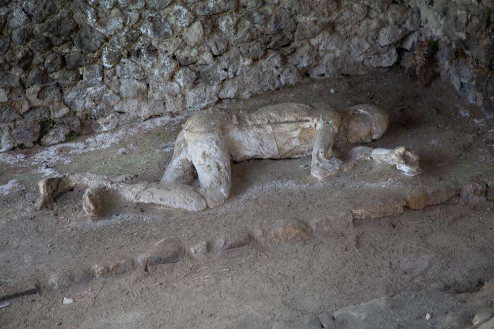 Italy, Pompeii, Plaster casts of victims from the Porta  Nocera High-Quality Images & Videos The MCA Collection