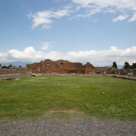 Italy, Pompeii, Roman Forum, the Sanctuary of the Public Lares (Lari Pubblici) Italy, Pompeii, Roman Forum, the Sanctuary of the Public Lares (Lari Pubblici)