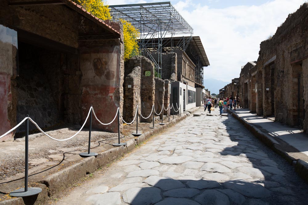 Italy, Pompeii, Via dell’Abondanza, Graffity on the facades of shops, perhaps electoral inscriptions High-Quality Images & Videos The MCA Collection