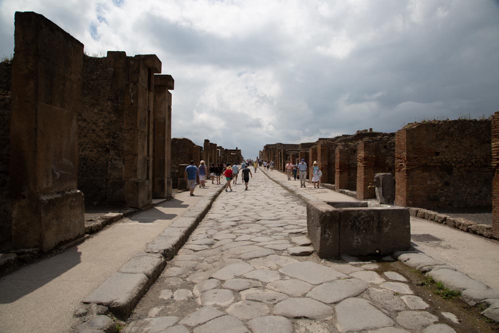 Italy, Pompeii – view of streets High-Quality Images & Videos The MCA Collection